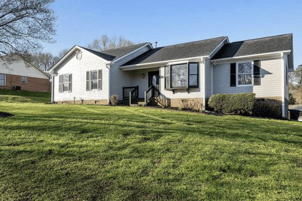 202 Orchard Ln